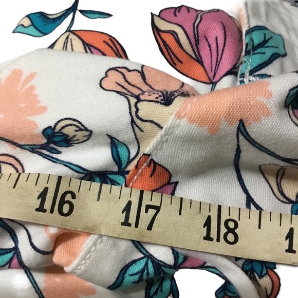 St. John’s Bay Capris Size 10 Petite NWT - Picture 9 of 9